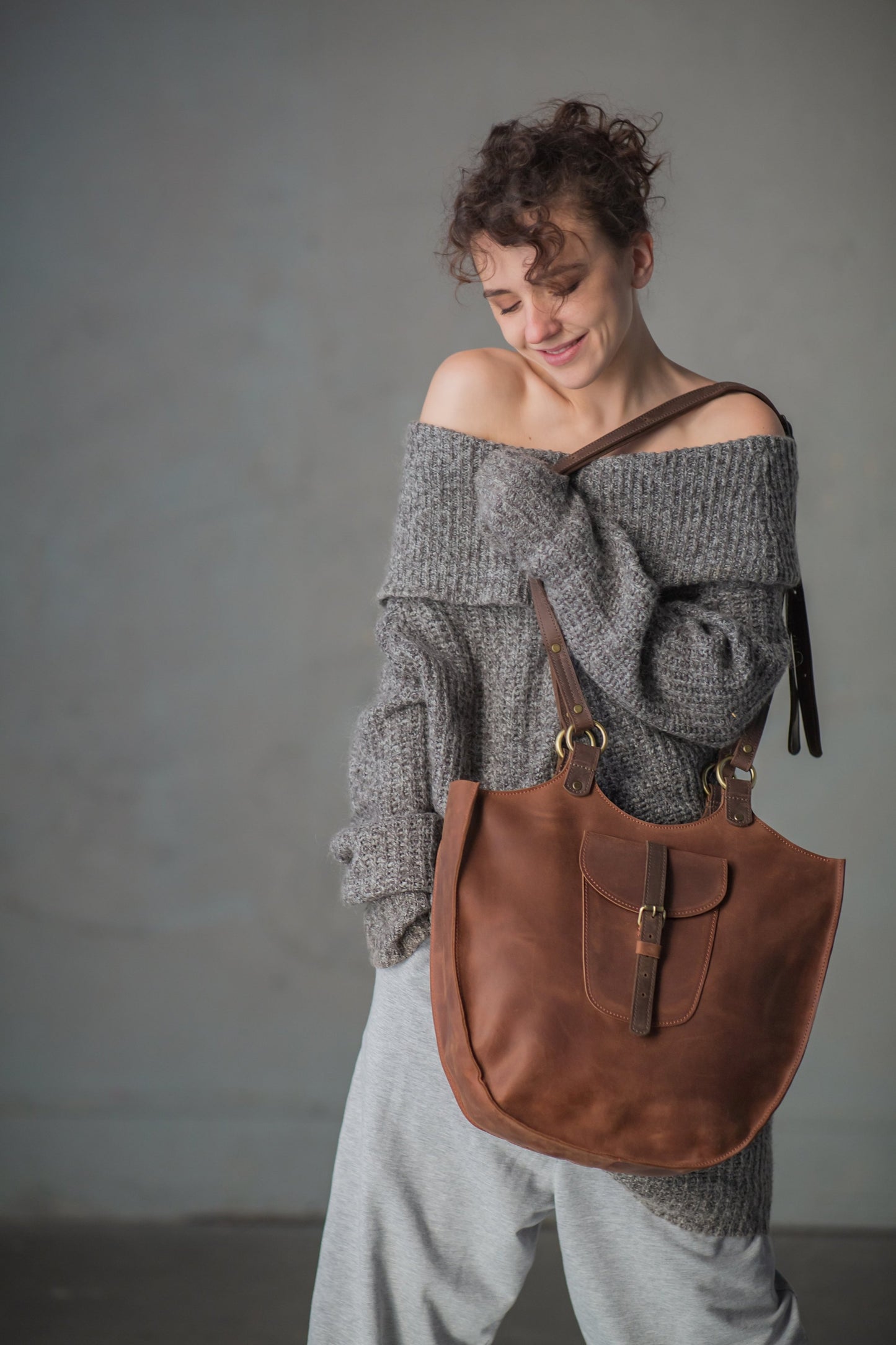 Handgefertigter Leder-Shopper mit einzigartiger Form