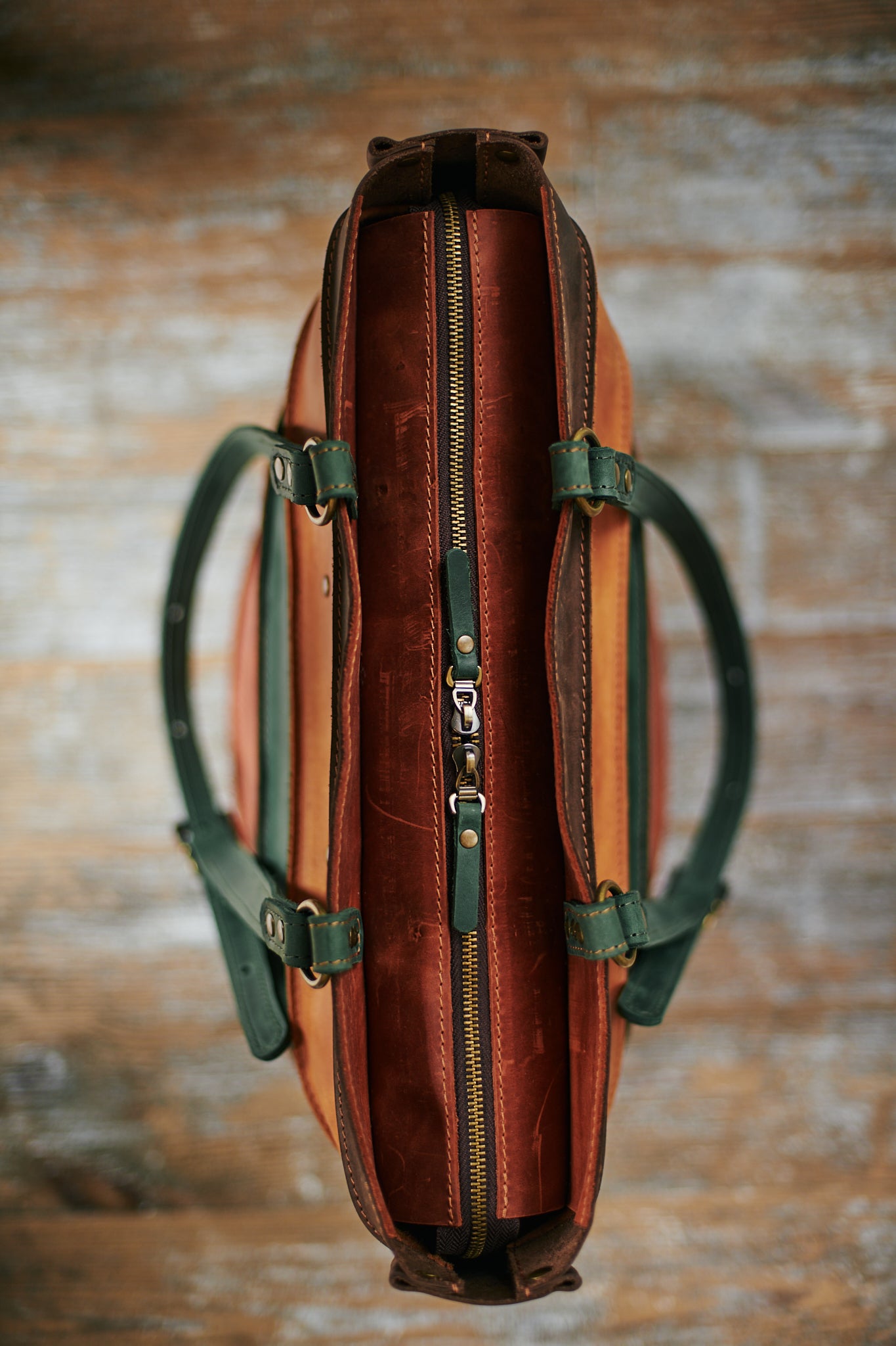 _Große und stilvolle handgefertigte Ledertasche mit Organizer