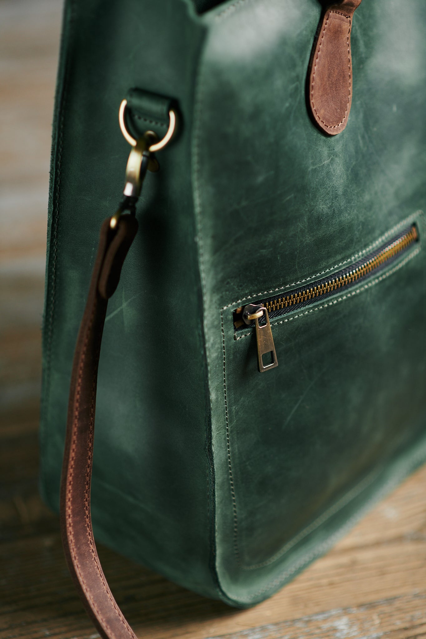 _Handgefertigter Leder-shopper mit Zubehörtasche (Necessaire)