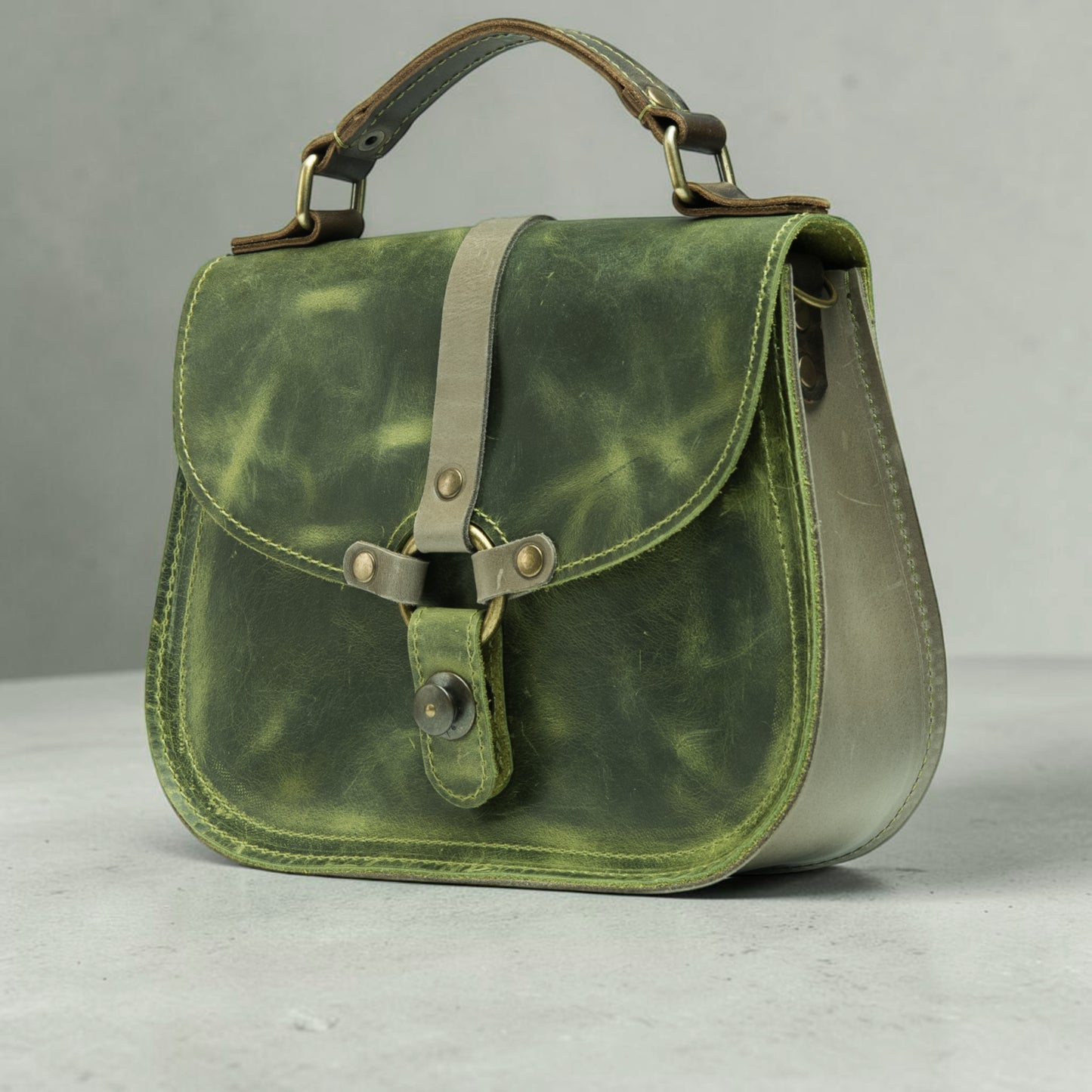 Kleine Leder Umhängetasche mit Griff – handgefertigte Damen Crossbody Tasche