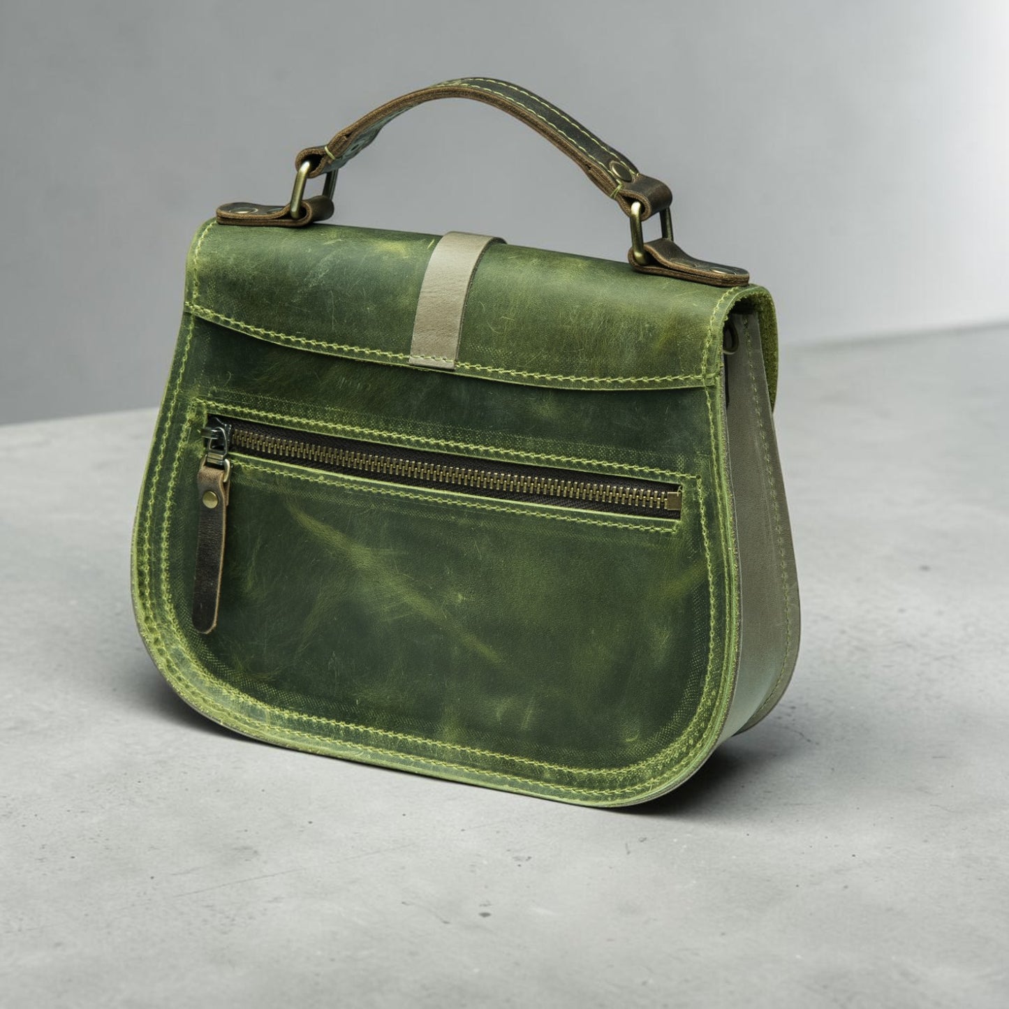 Kleine Leder Umhängetasche mit Griff – handgefertigte Damen Crossbody Tasche