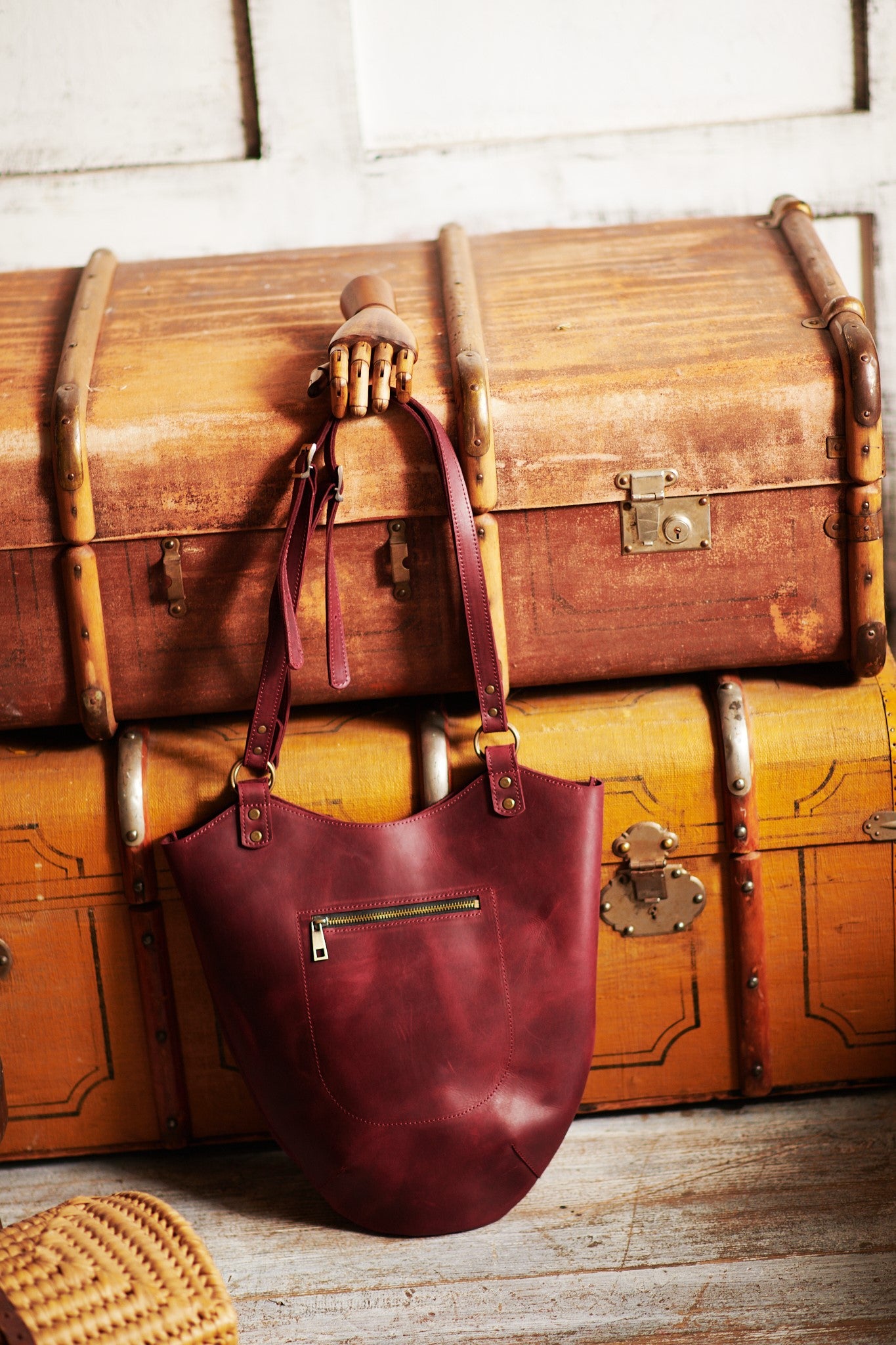 Handgefertigte, geräumige Designer-Handtasche aus hochwertigem "Crazy Horse"-Leder